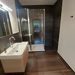 Our's Living - Modern With Sauna Near Kitzbueheler Alpen Lift *