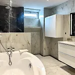 Our's Living - Modern With Sauna Near Kitzbueheler Alpen Lift *
