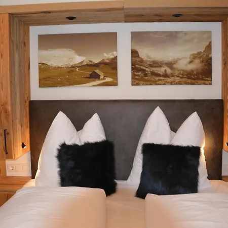 Apartment Our's Living - With Sauna & Summercard Near Kitzbueheler Alpen Lift *