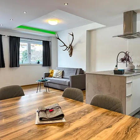 Our's Living - Modern With Sauna Near Kitzbueheler Alpen Lift 아파트 *