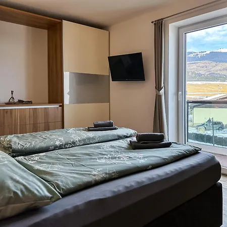 Our's Living - With Sauna & Summercard Near Kitzbueheler Alpen Lift * Hollersbach im Pinzgau