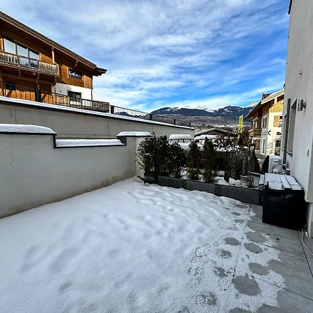 Our's Living - With Sauna & Summercard Near Kitzbueheler Alpen Lift