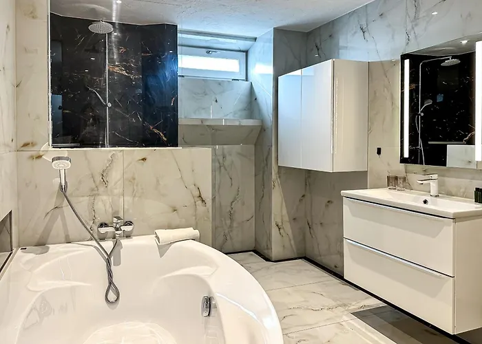 Our's Living - Modern With Sauna Near Kitzbueheler Alpen Lift *